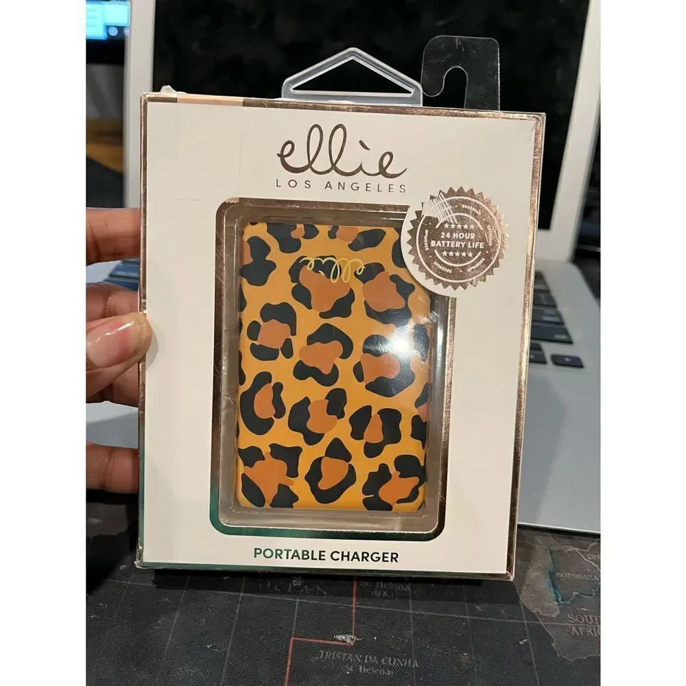 Ellie Los Angeles Portable Charger